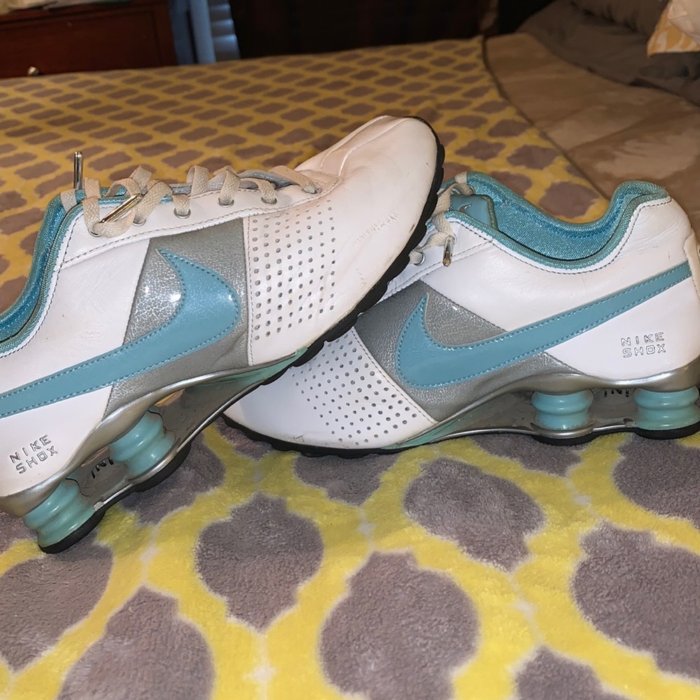 Nike shox